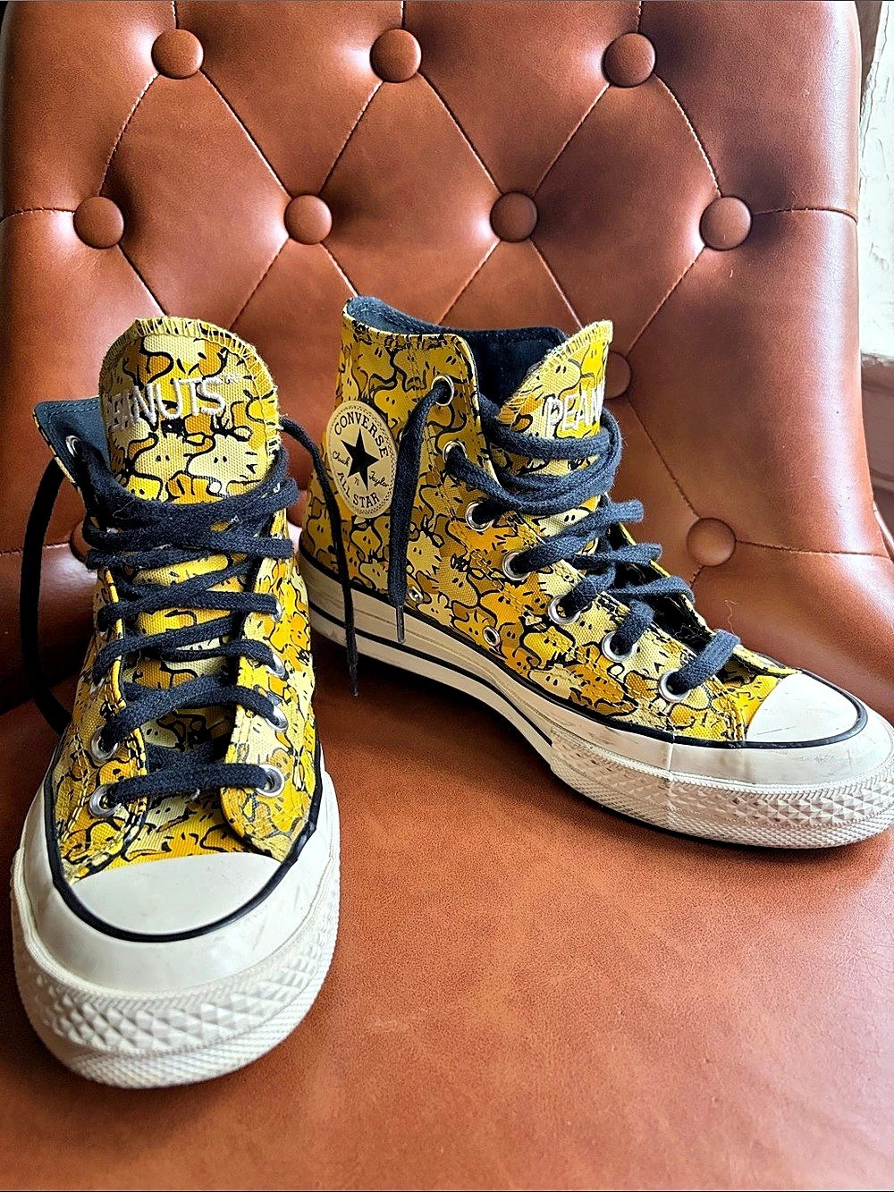 Converse Chuck Taylor All Star Peanuts Yellow Black High Top Sneakers LIMITED ED